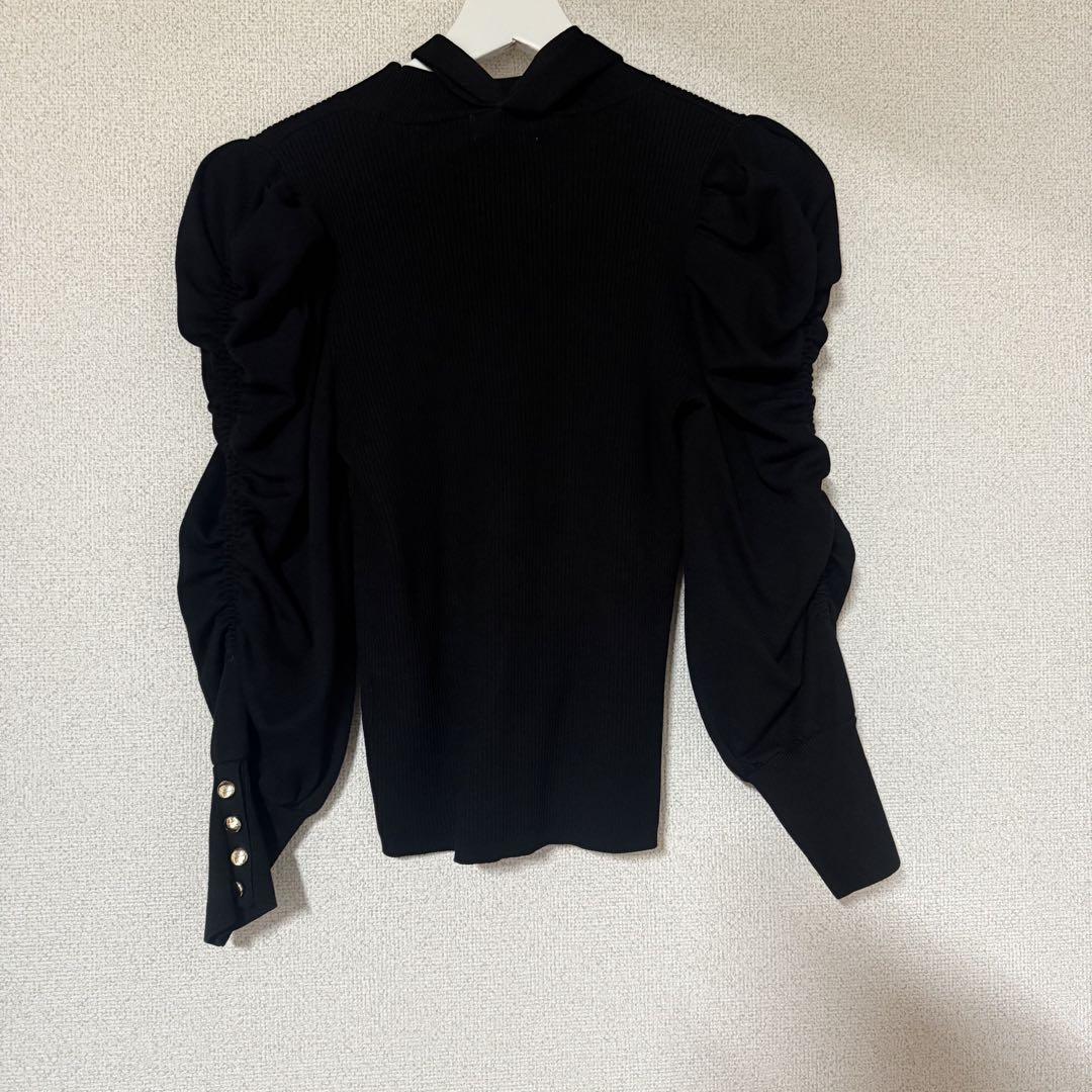 AndCouture アンドクチュール 袖ギャザーボウタイ付きニットプルオーバー