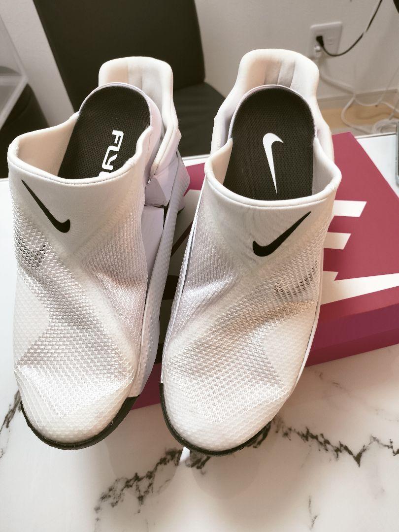 【安心発送】 NIKE ゴーフライイーズ 24.5 ホワイト 靴