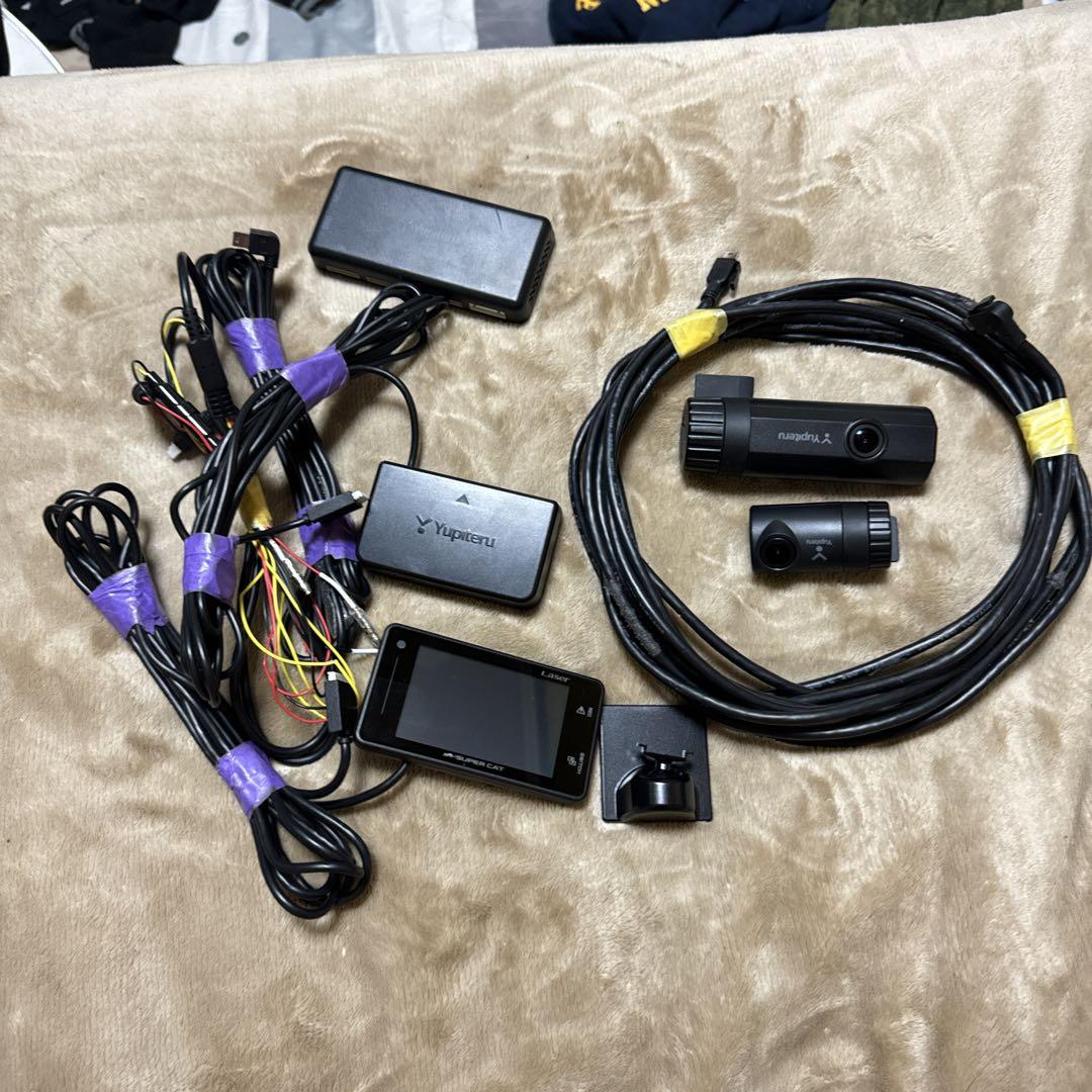 ユピテルZ840DRドラレコ　セパレートレーザー＆レーダー探知機&リアカメラ