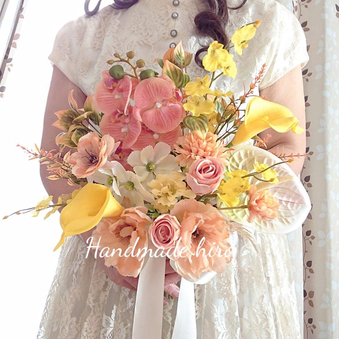 胡蝶蘭とカラーのクラッチブーケ☆ブートニア付き