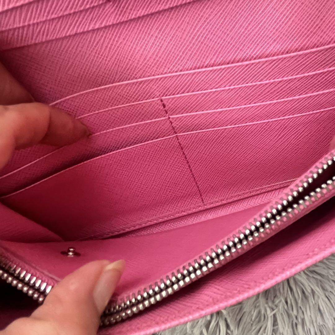 良品✨PRADA サフィアーノ　三角ロゴ　新しめロゴ　2点セット　ピンク