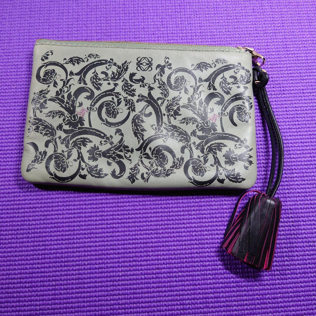 豪華 LOEWE花柄プリントポーチ - メルカリ バッグ