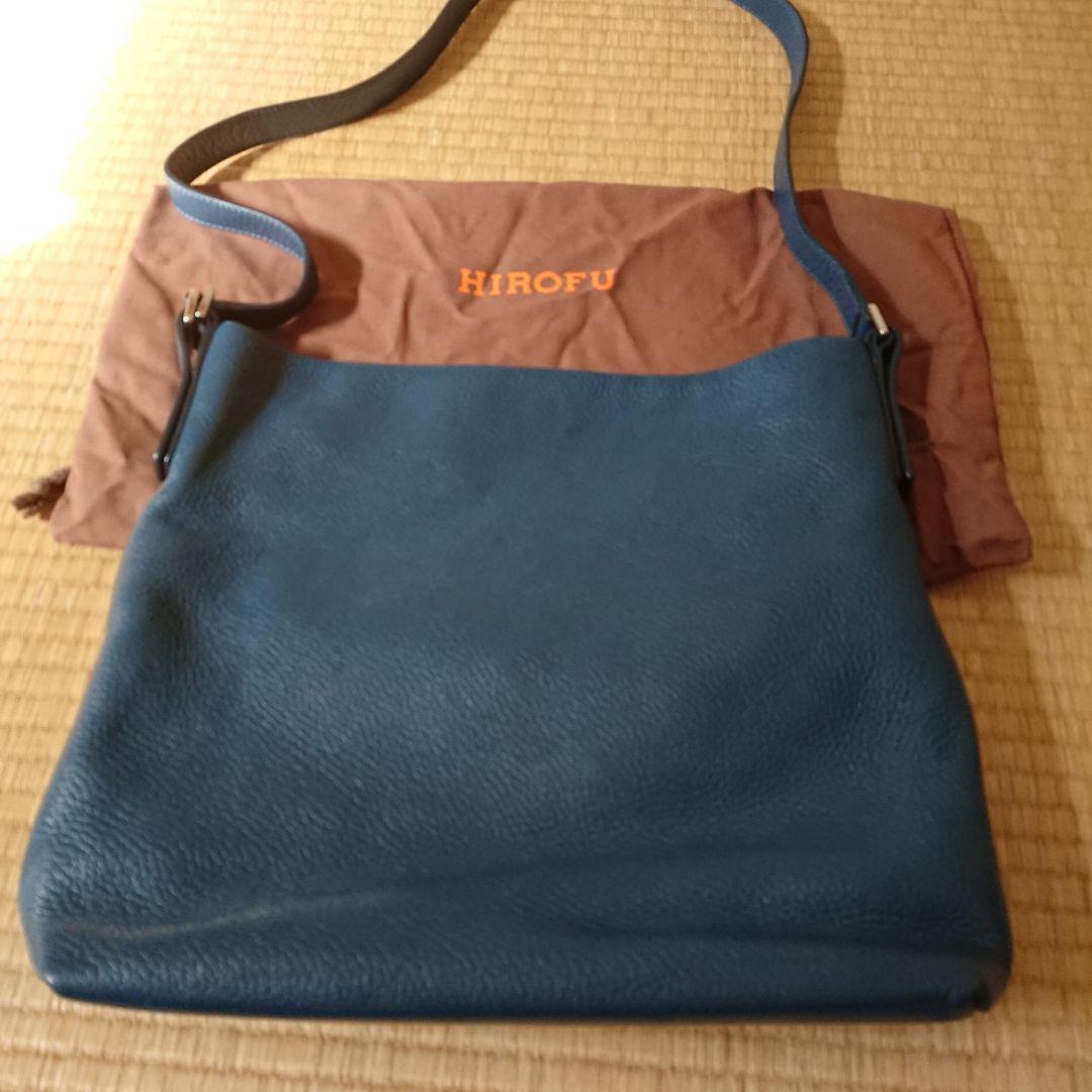 ヒロフ ショルダーバッグ 大容量 美品 ヒロフ ショルダーバッグ 大容量 美品