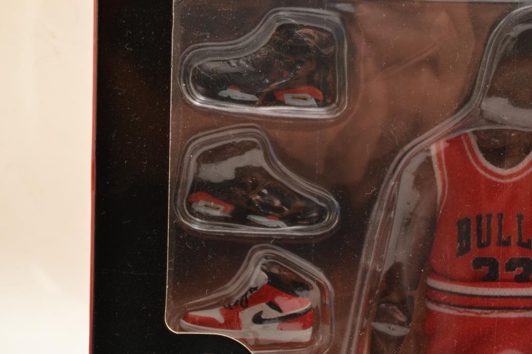 MAFEX NBA マイケルジョーダン JORDAN CHICAGO