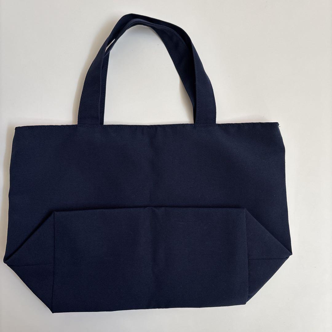【美品】familiar 刺繍バッグ familiar ファミリア ランチバッグ 刺繍 美品 - メルカリ