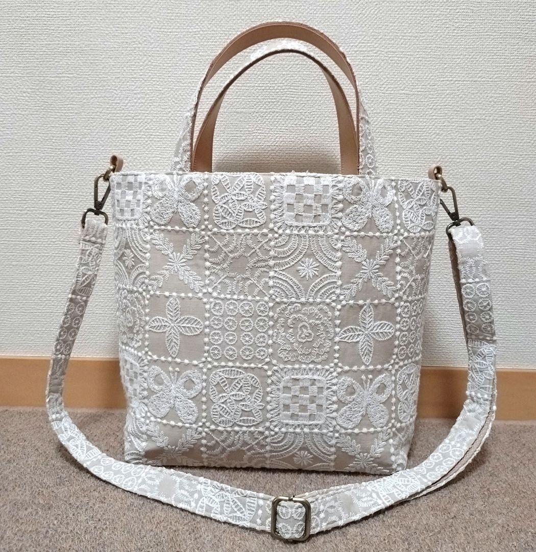 らいらっく様オーダーフォレストタイルベージュトートバッグ