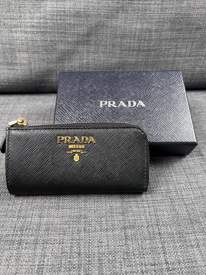 【新品・未使用】PRADA プラダ・ブラック　レザーキーケース 箱付き