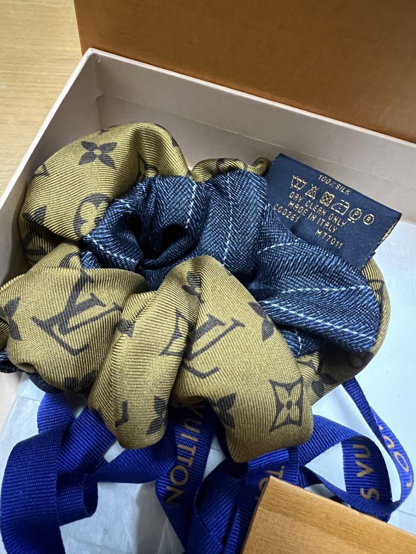LOUIS VUITTON ルイヴィトン シュシュ モノグラム シュシュ