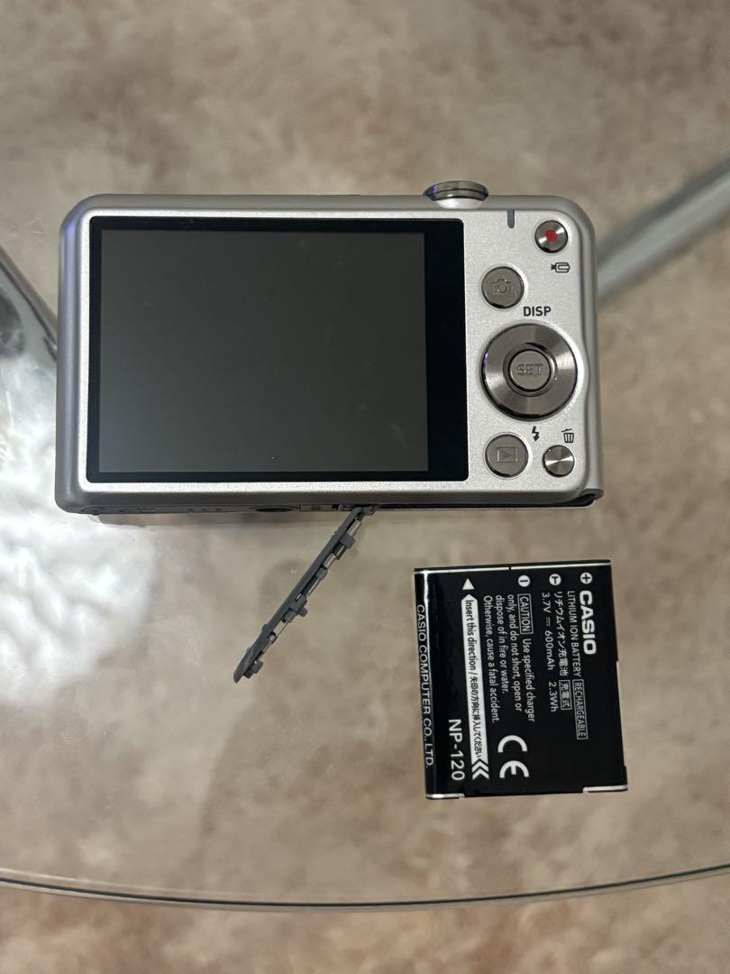 美品　CASIO EXILIM EX-Z900 デジカメ