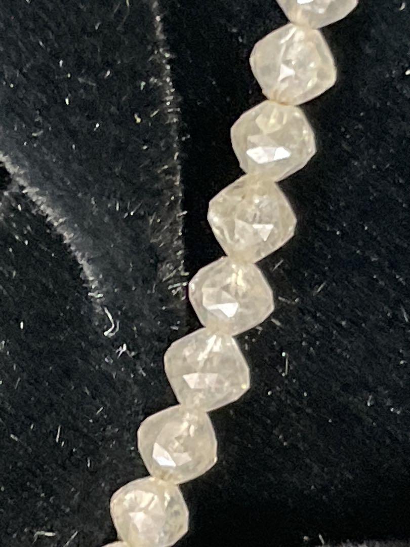 極美品　K18WG 天然ダイヤ　ネックレス　〜42〜50cm長さ調整可能