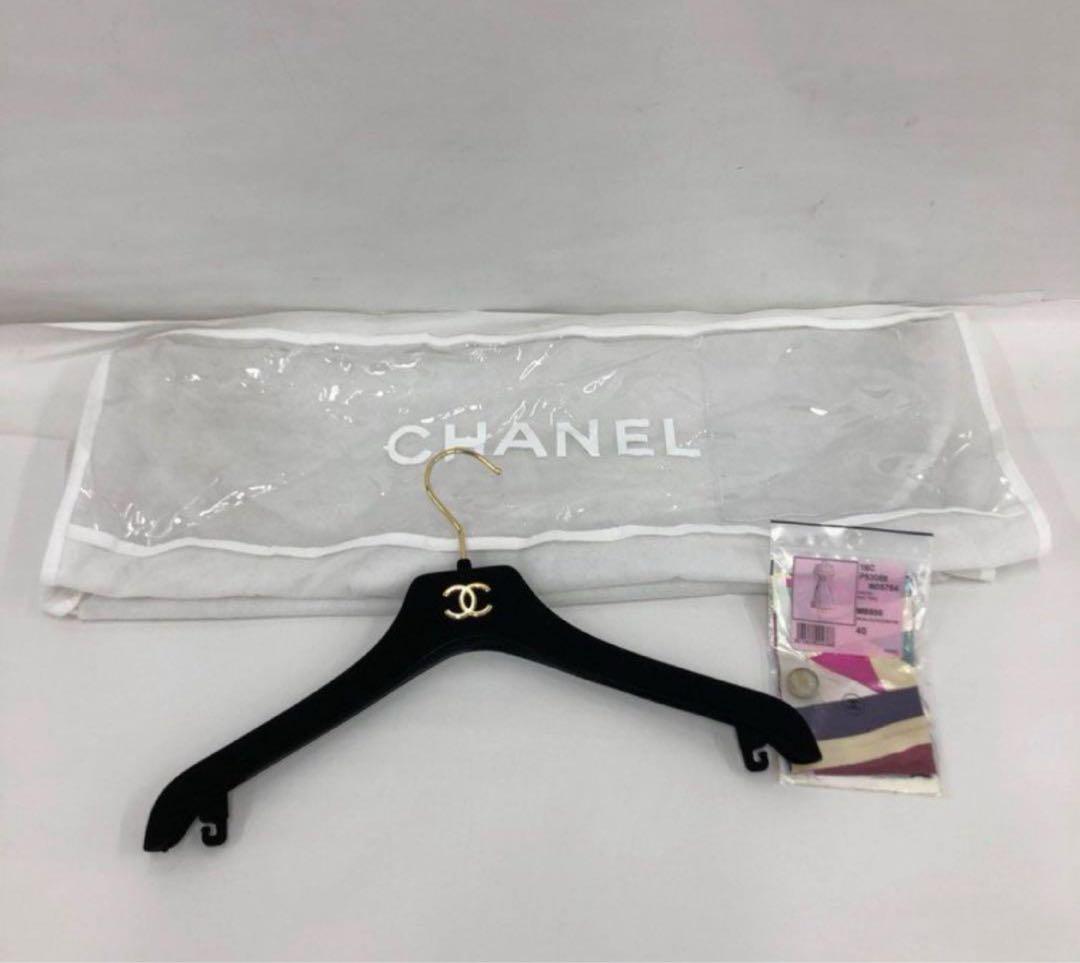 CHANEL シャネル