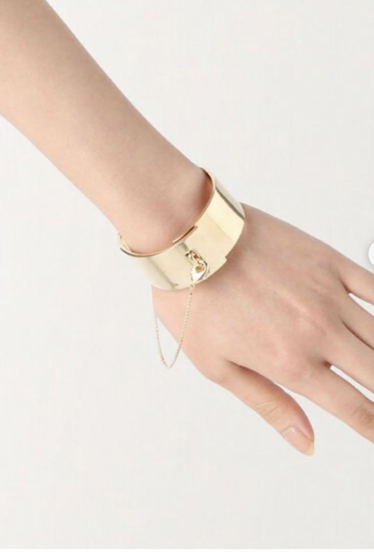 EDDIE BORGO エディー ボルゴ　ゴールドバングル