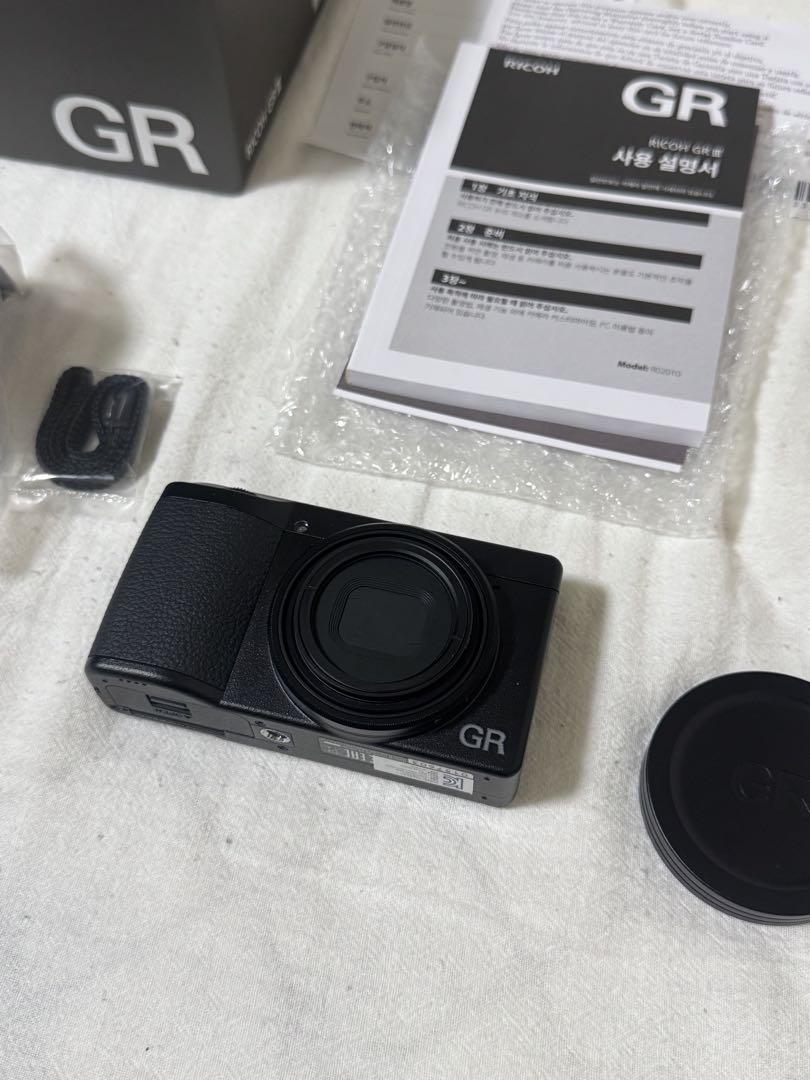 RICOH GR III デジタルカメラ 本体と付属品