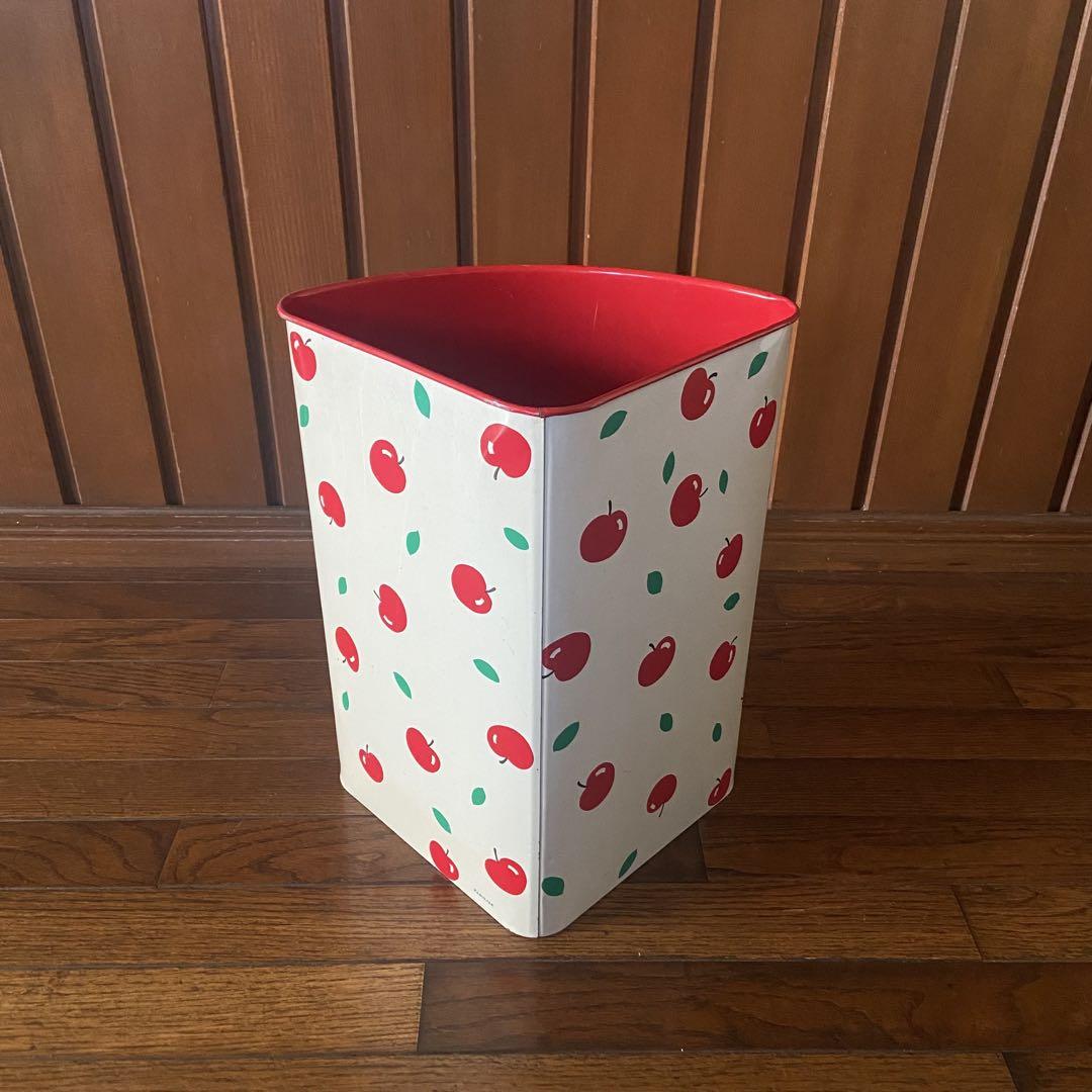昭和レトロ　ゴミ箱　スチール　りんご柄　レトロポップ　コーナー用