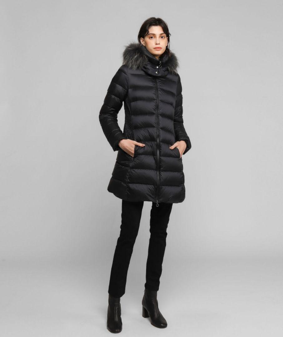 【美品】TATRAS タトラス SARMA ブラック ダウンコート ファー 22 画像4