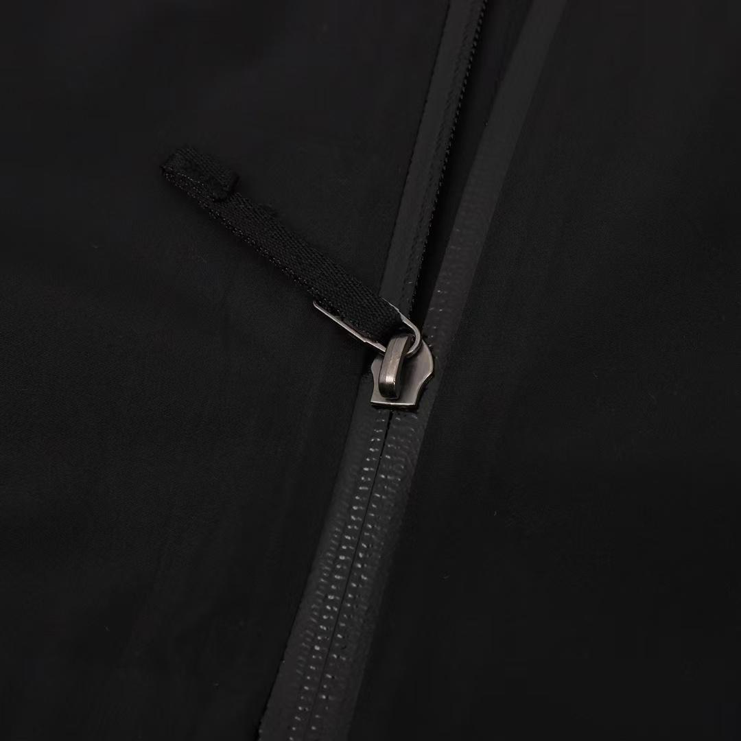 マウンテンパーカー