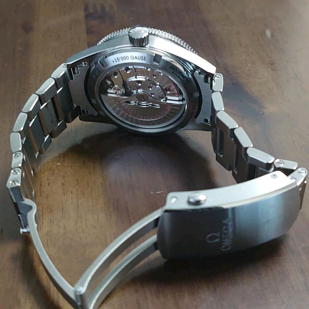 オメガ シーマスター300 マスターコーアクシャル チタン