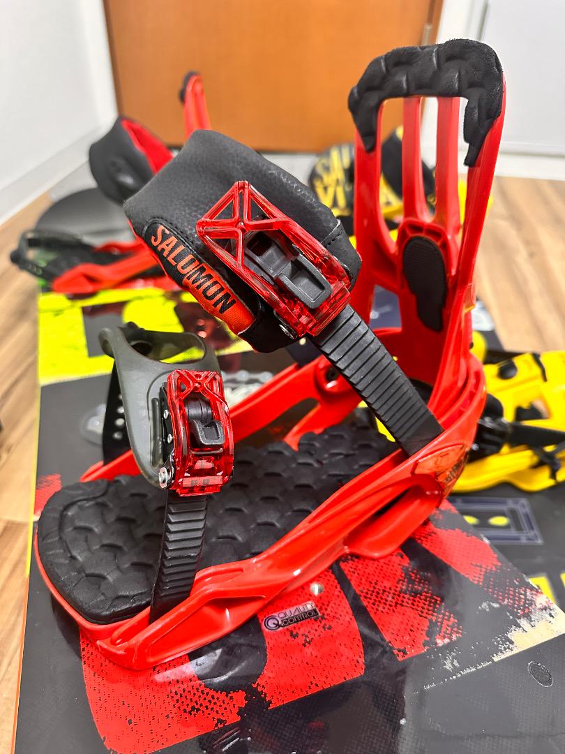 Salomon スノーボードビンディング