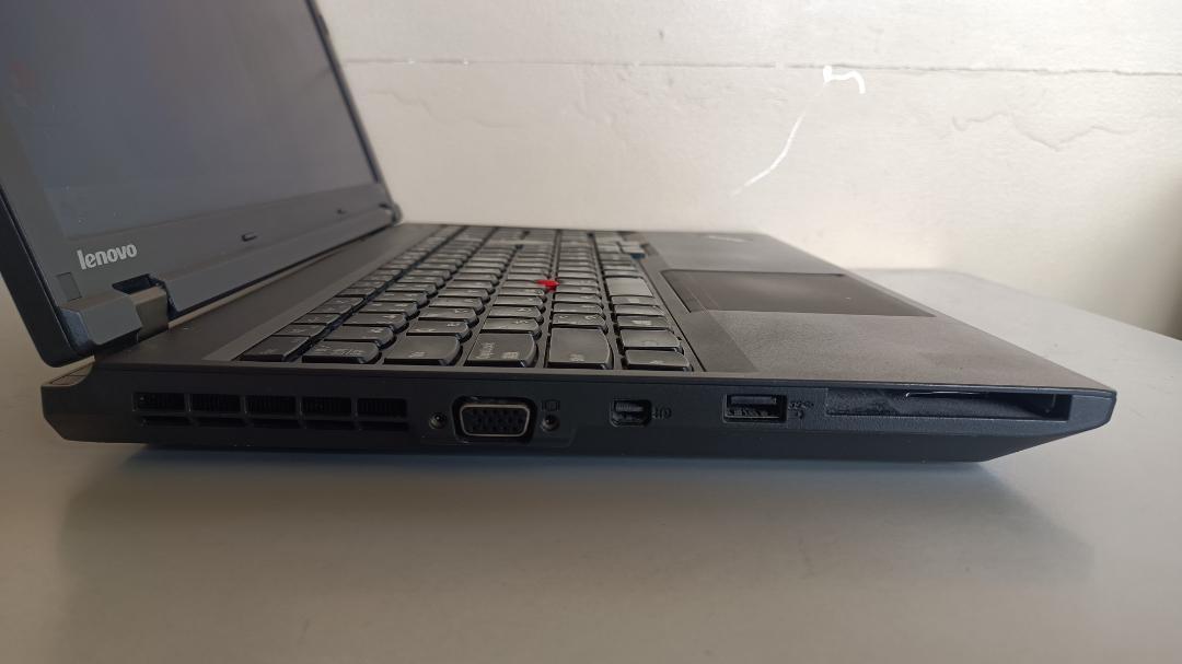 ⭐️ノートパソコンThinkPad Core i5 SSD256G メモリ8G