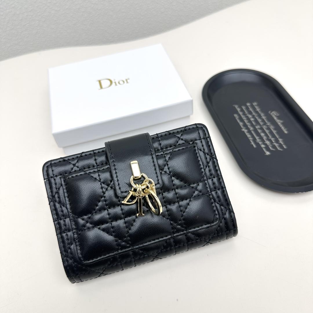 ディオール(Dior)多機能コンパクトウォレット