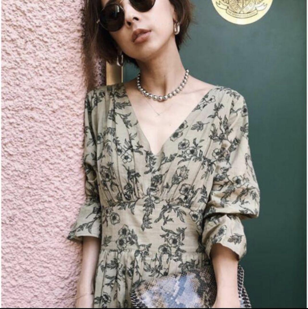 アメリ　ワンピース　ロング　花柄　カーキ