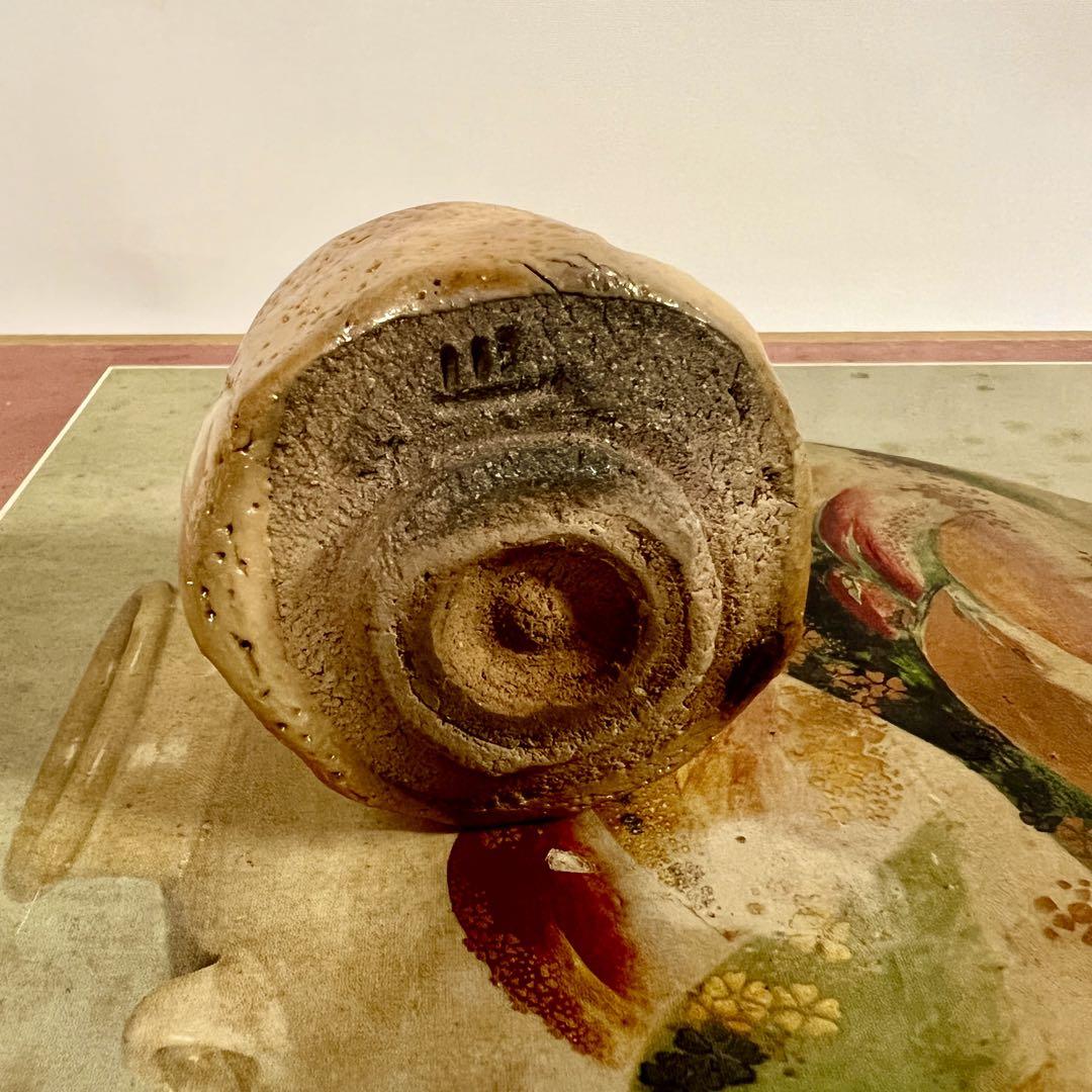 サイズは直径約6cm高さ5cm