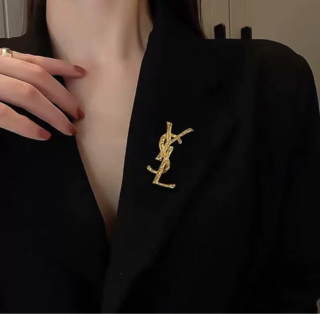 YSL イヴサンローラン クロコダイル ブローチ ゴールド 金