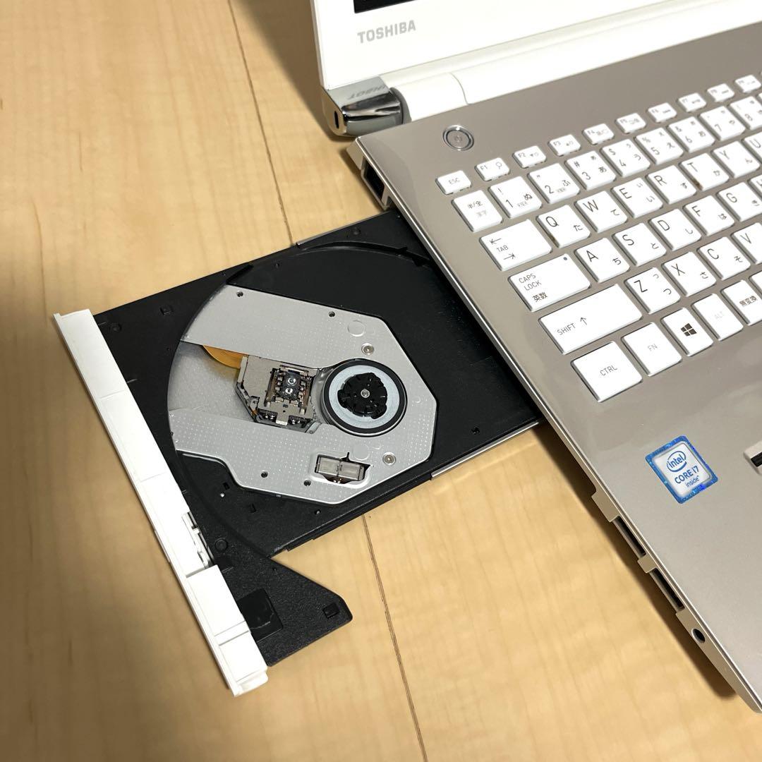 東芝 Core i7 6500U Blu-ray SSHD ノートパソコン