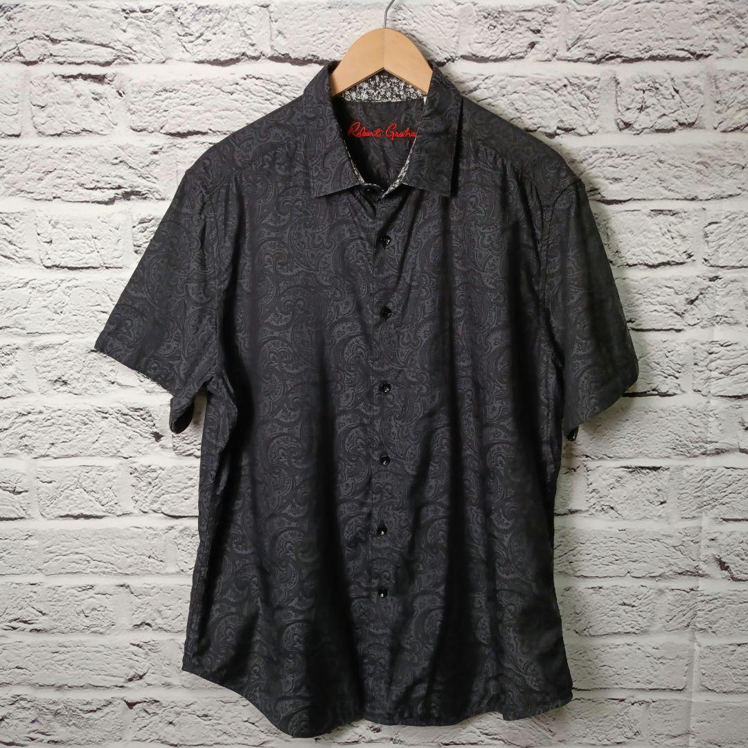 美品■Robert Graham 総柄 半袖シャツ ブラック ペイズリー柄 美品■Robert Graham 総柄 半袖シャツ ブラック ペイズリー柄