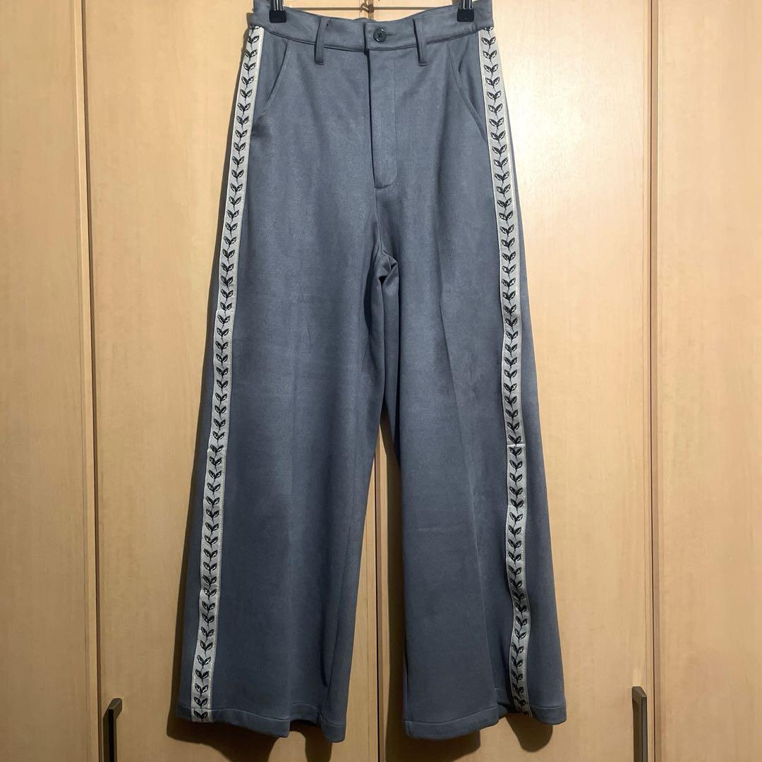 【CLEL クレイル】 フェイクスエード ルーズ フレアトラックパンツ