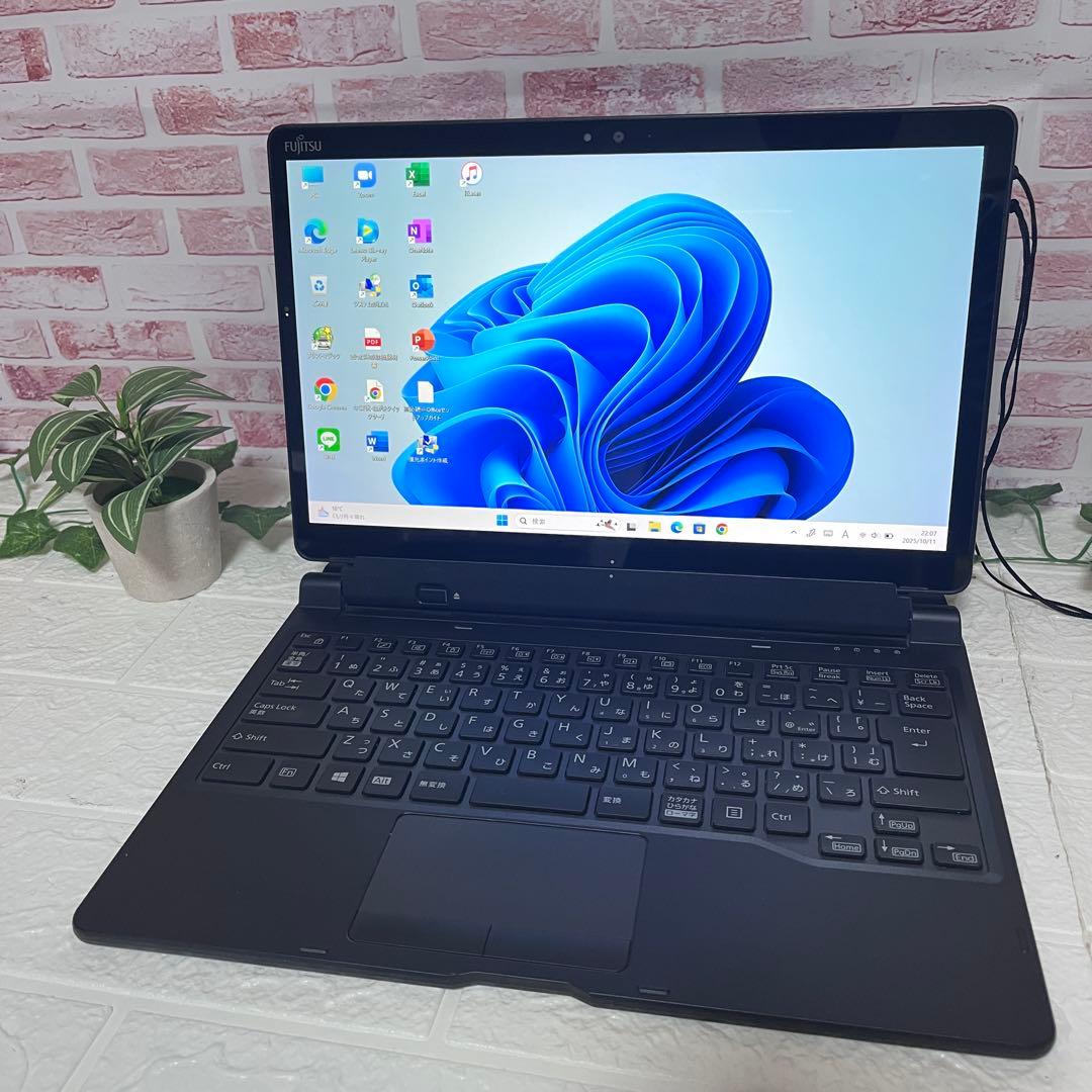 タッチパネル美品 8世代4コアi5 SSD128GB メモリ8G★ノートPC66