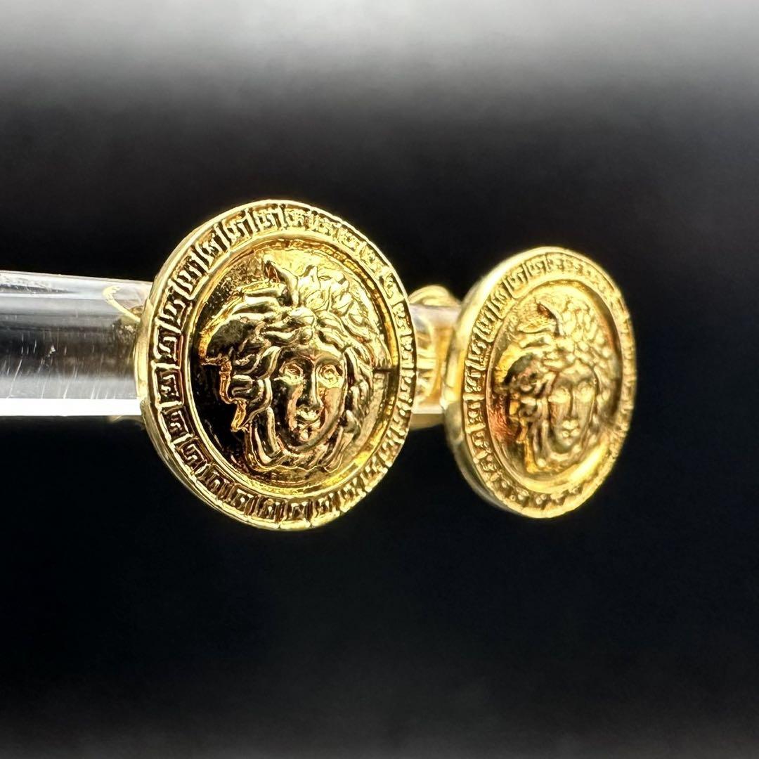 お歳暮・冬ギフト特集 2025 人気ランキング 未使用級✨ VERSACE 615 ロゴ ラインストーン メデューサ ピアス アクセサリー