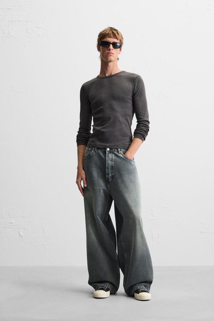 完売品ZARA EXTRA BAGGY スーパーバギーフィットジーンズ EU44 完売品ZARA EXTRA BAGGY スーパーバギーフィットジーンズ EU44