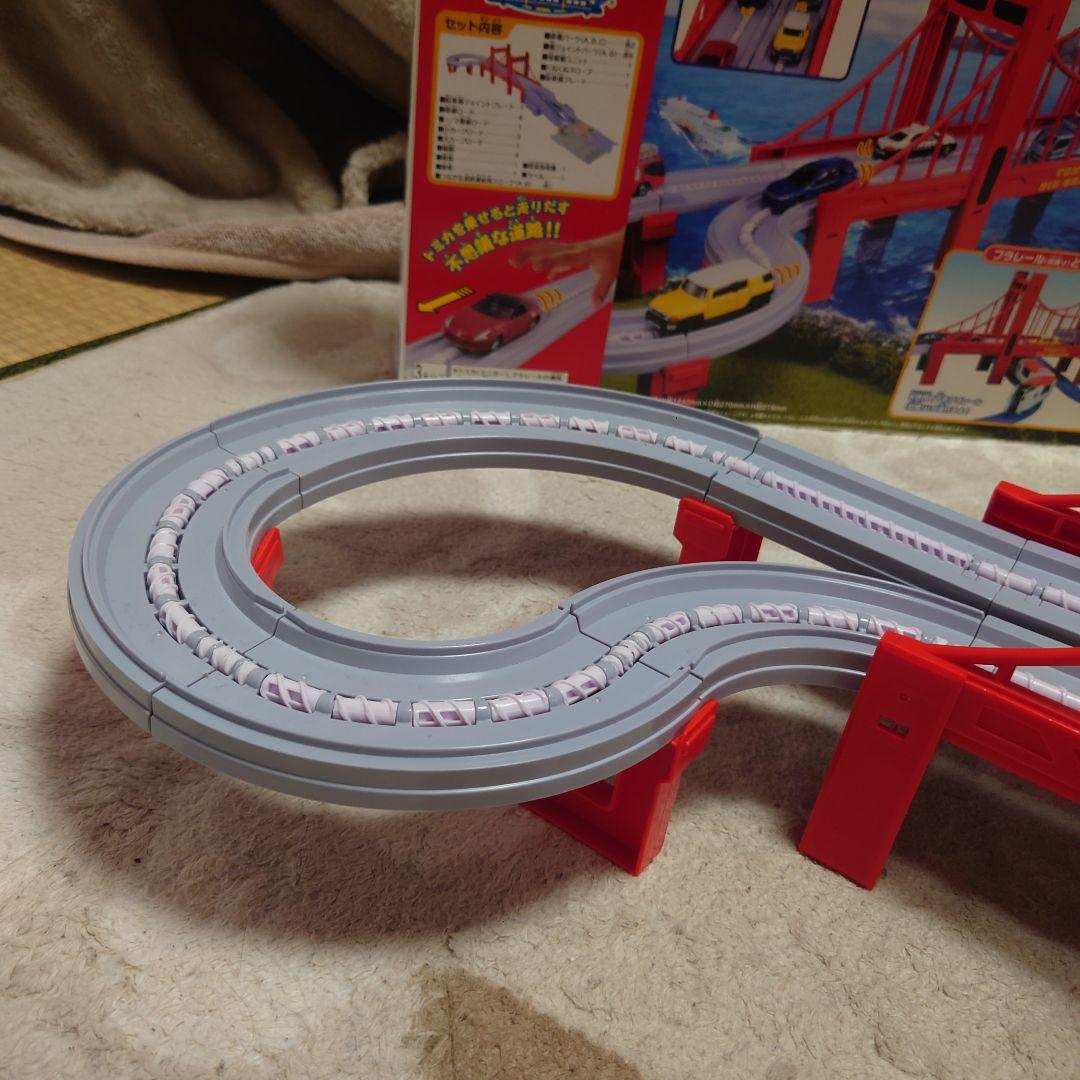 広がる！大きなトミカワールド！『トミカすいすいロード 大鉄橋