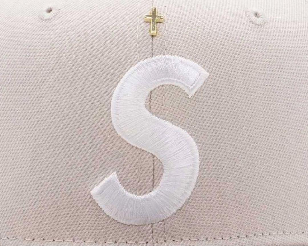 Supreme Gold Cross S Logo New Era Stone？