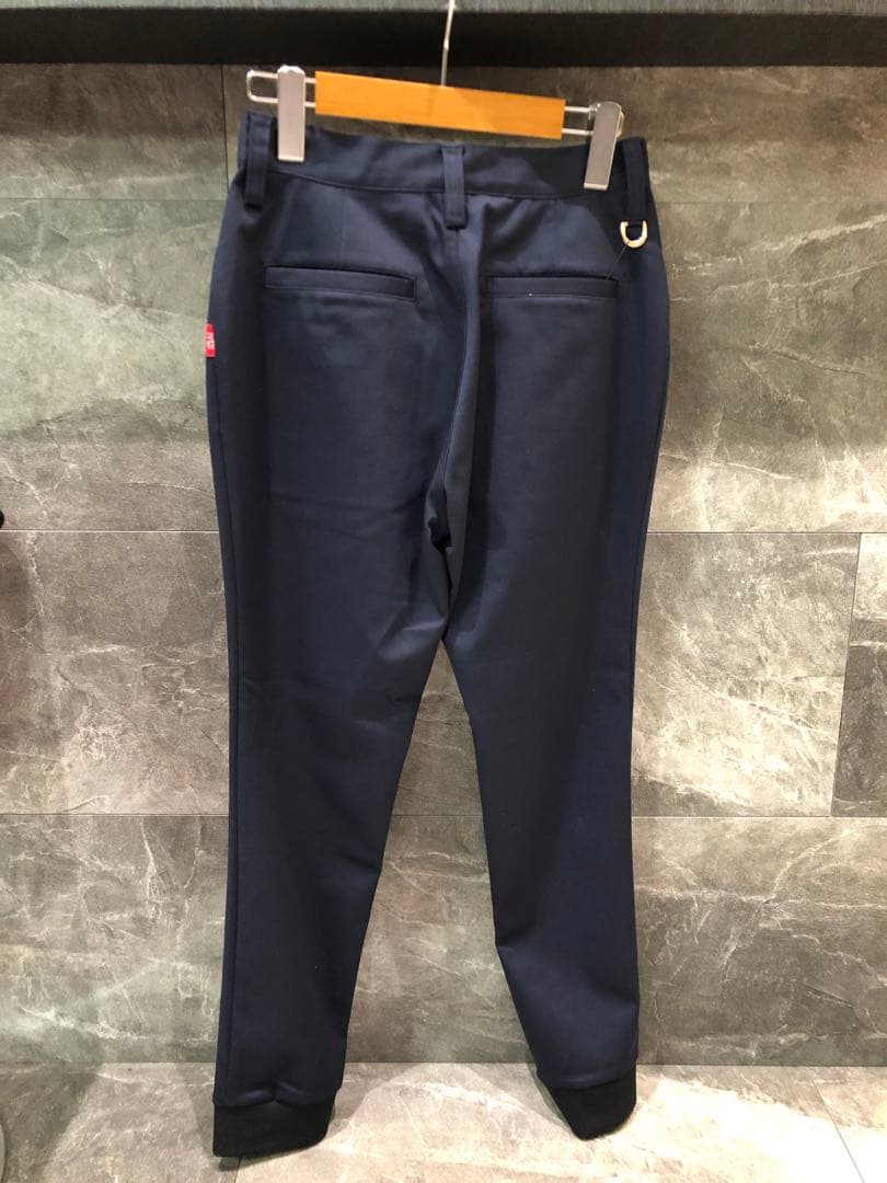 V12 レディース パンツ Mサイズ V12 レディース パンツ Mサイズ