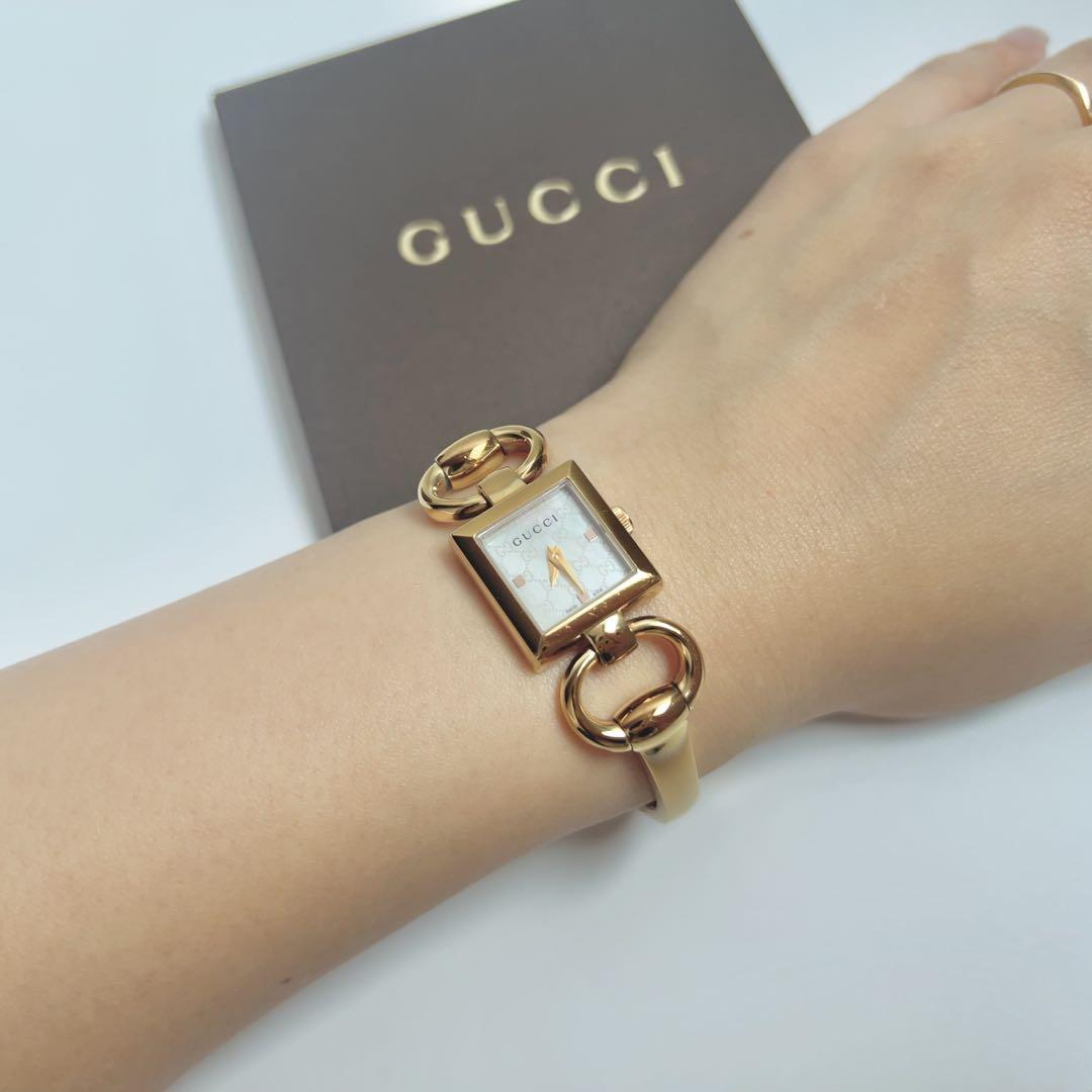 GUCCI ゴールド スクエア型 時計 トルナヴォーニ 美品♡GUCCI トルナヴォーニ スクエア 腕時計ゴールド YA120519