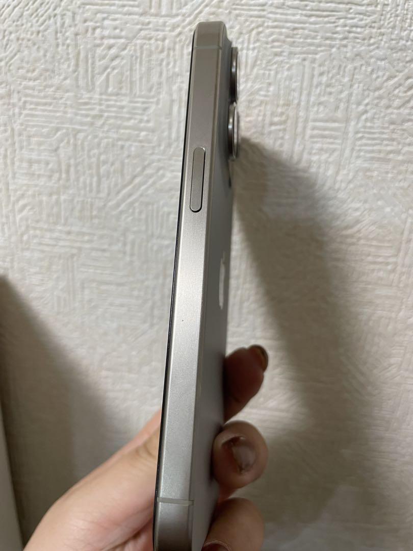 Apple iPhone 15 Pro 256GB ナチュラルチタニウム