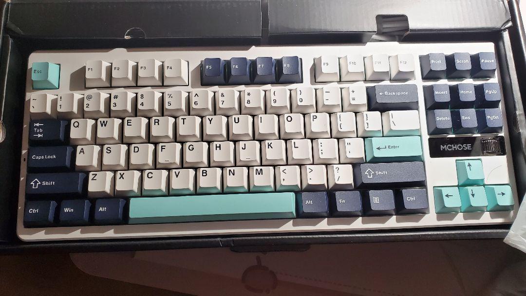 【メカニカルキーボード】MCHOSE G87 KTT cabbage tofu