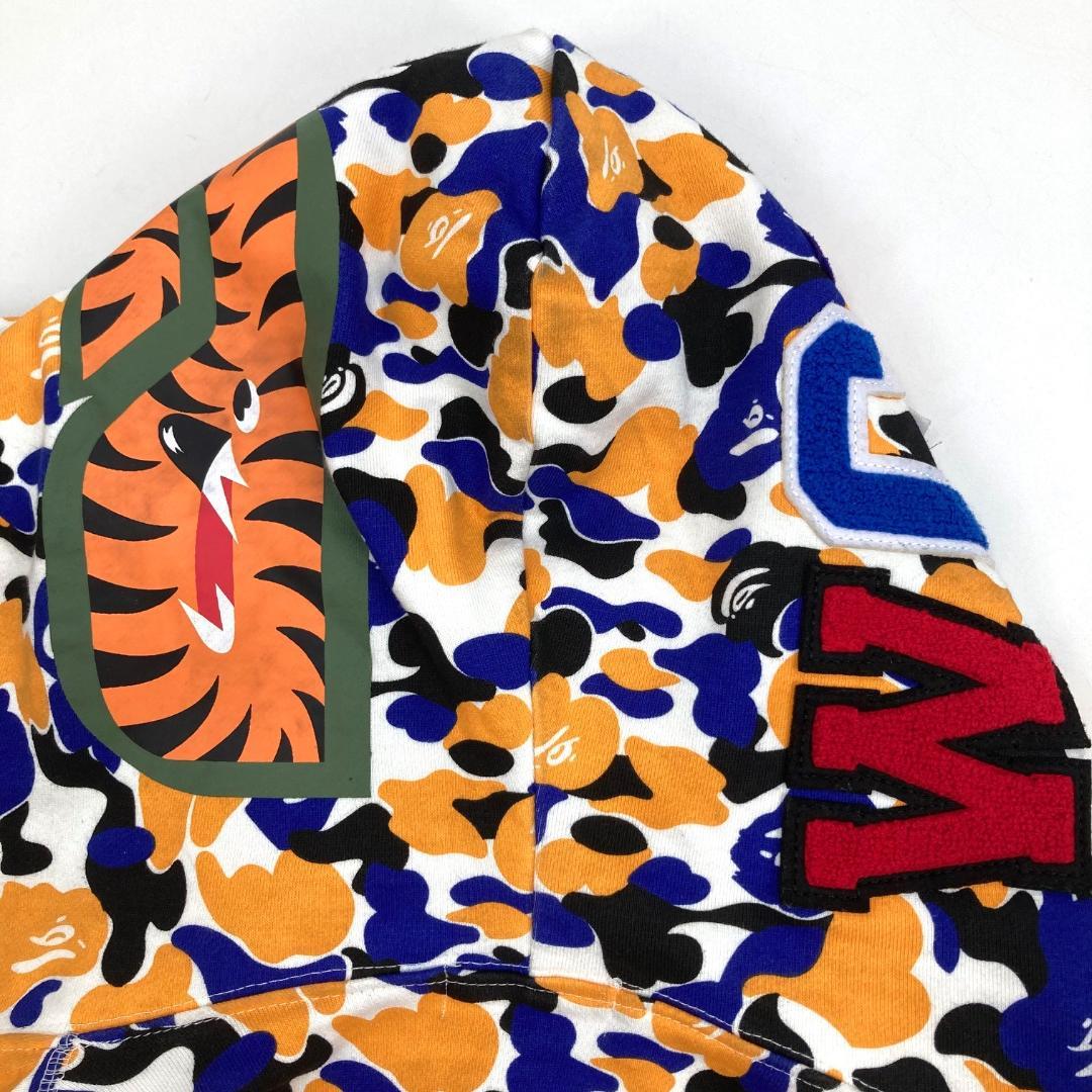 A BATHING APE　シャークパーカー　総柄　前橋限定　Lサイズ