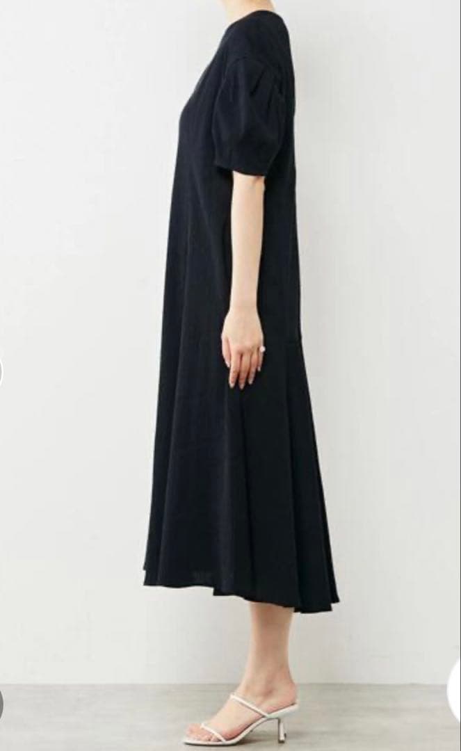 新品 martinique クレープドレス ワンピース 新品 martinique クレープドレス ワンピース