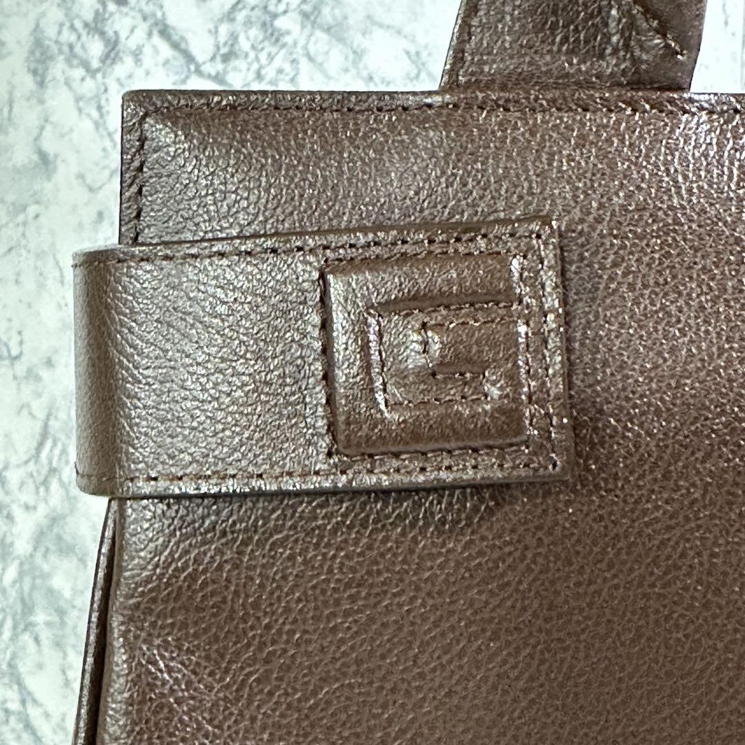 GIVENCHY ジバンシー レザーハンドバッグ ダークブラウン - メルカリ