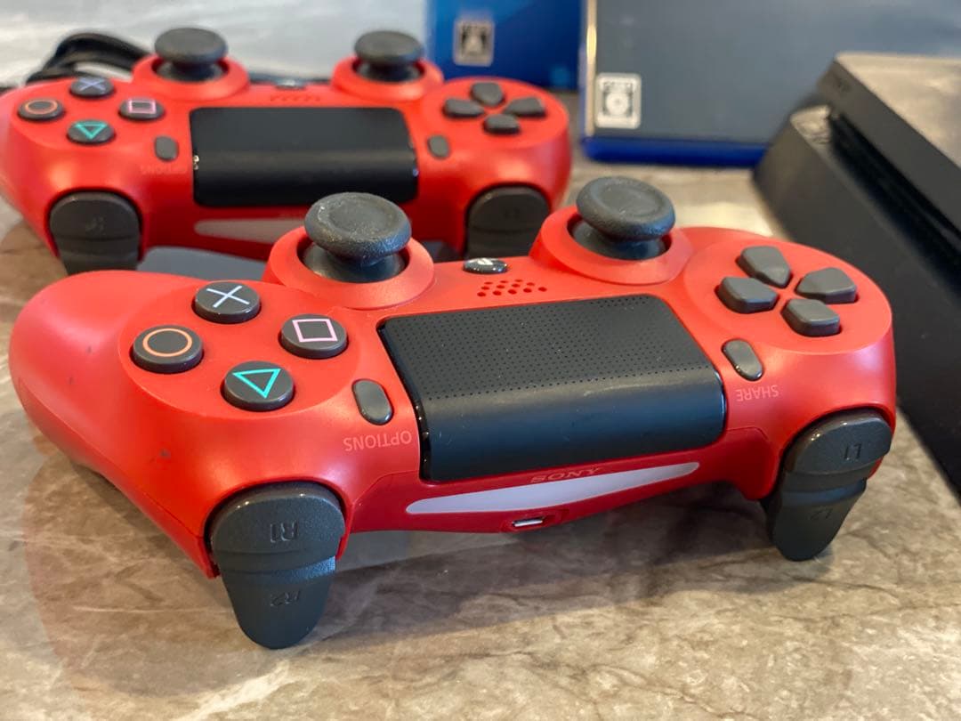 PlayStation 4 500GB 本体 + コントローラー+ ソフト