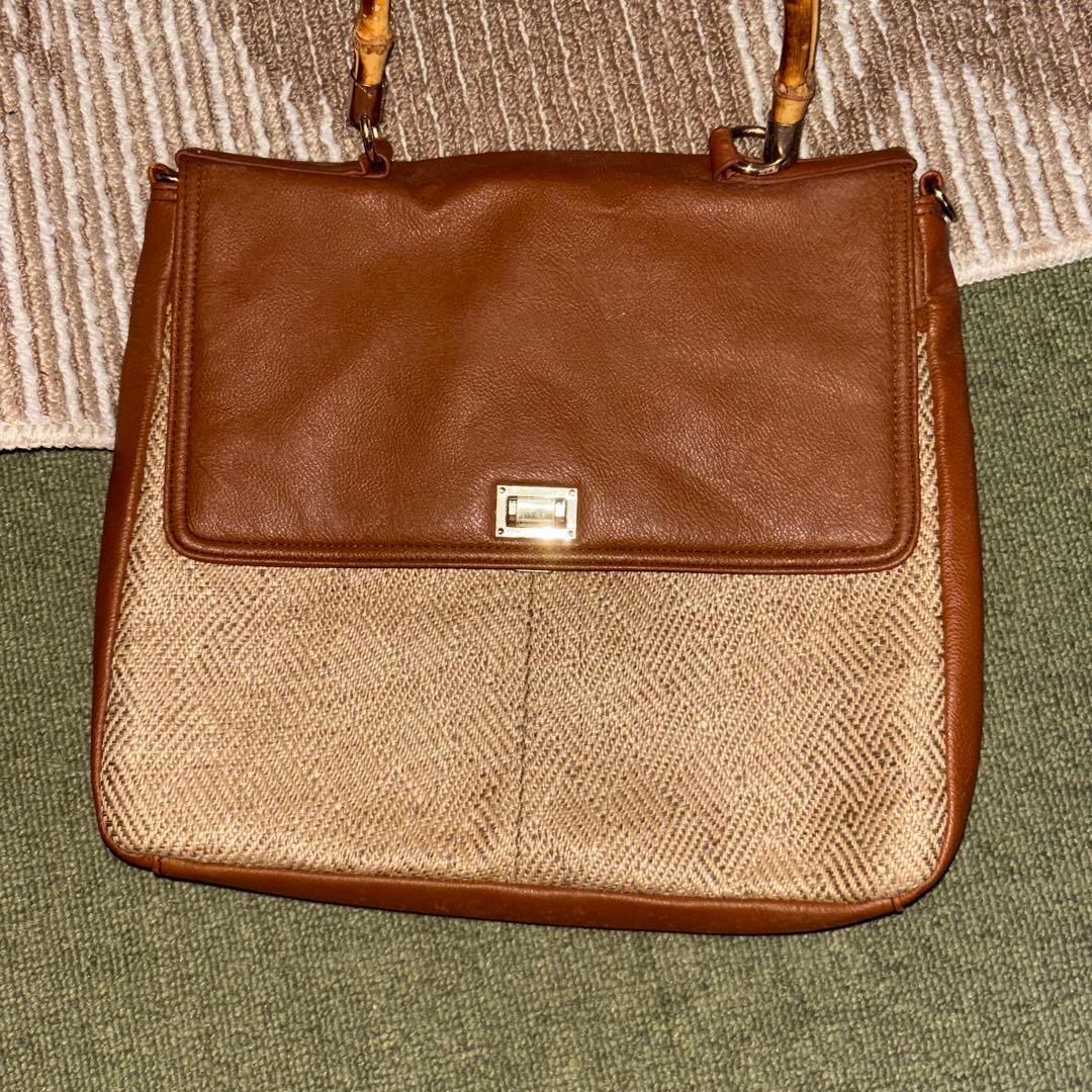 ブラウン ショルダーバッグ フラップ付き