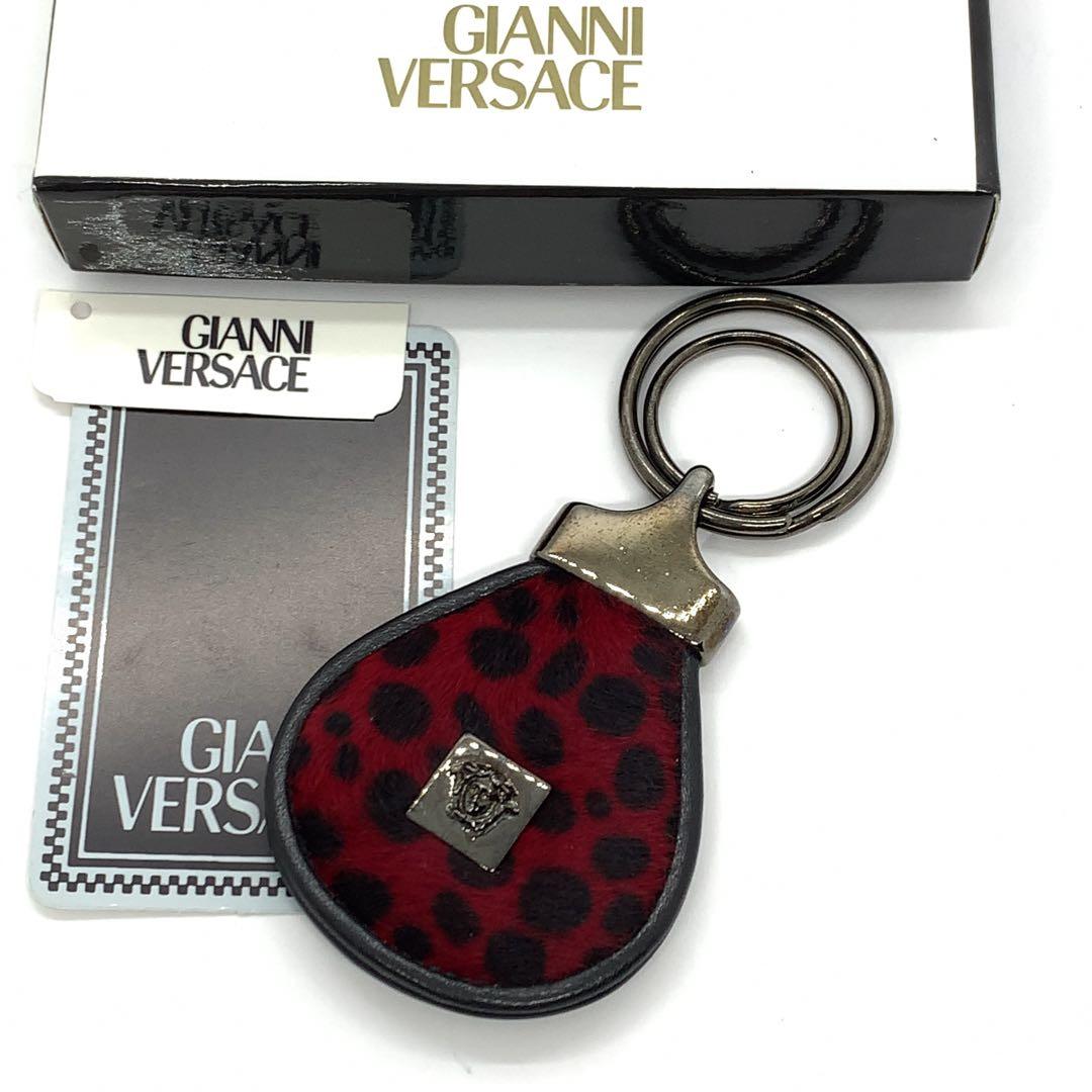 新作グッ Gianni Versace てんとう虫模様 キーホルダー #06106i112