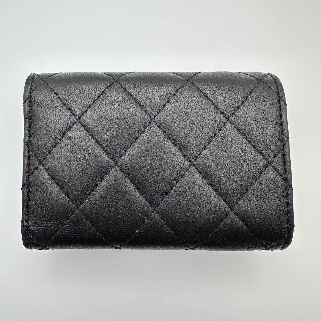 CHANEL シャネル ミニ財布 マトラッセ 三つ折り コンパクトゴールド金具