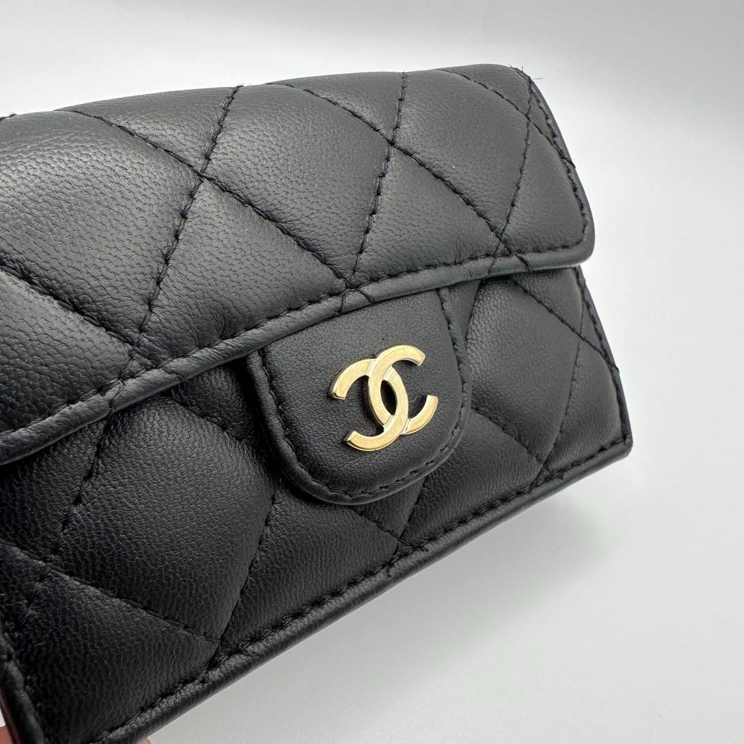 CHANEL シャネル ミニ財布 マトラッセ 三つ折り コンパクトゴールド金具