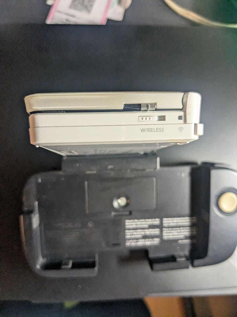 3DS 純正拡張スライドパッド付 モンハンクロスやや傷や汚れあり UP786_INFO