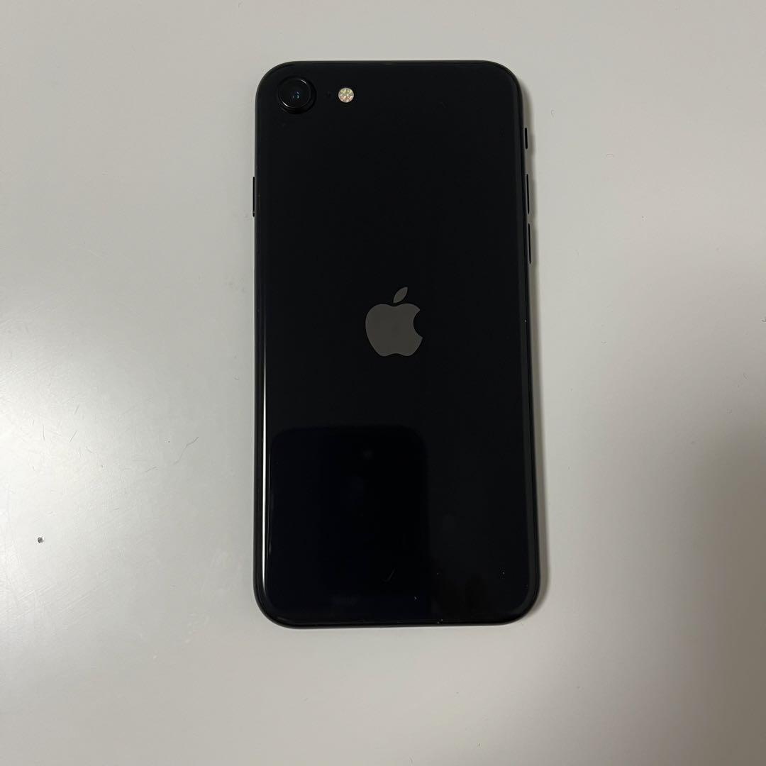 iPhone SE 第2世代 64GB Black au ○ 元箱・ケーブル付 iPhone SE 第2世代 (SE2) ブラック 64 GB auお 手頃 価格