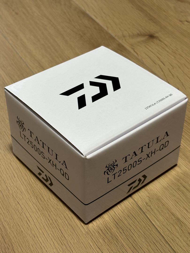 23タトゥーラLT2500S XH QD ダイワ　スピニングリール　美品　箱付き